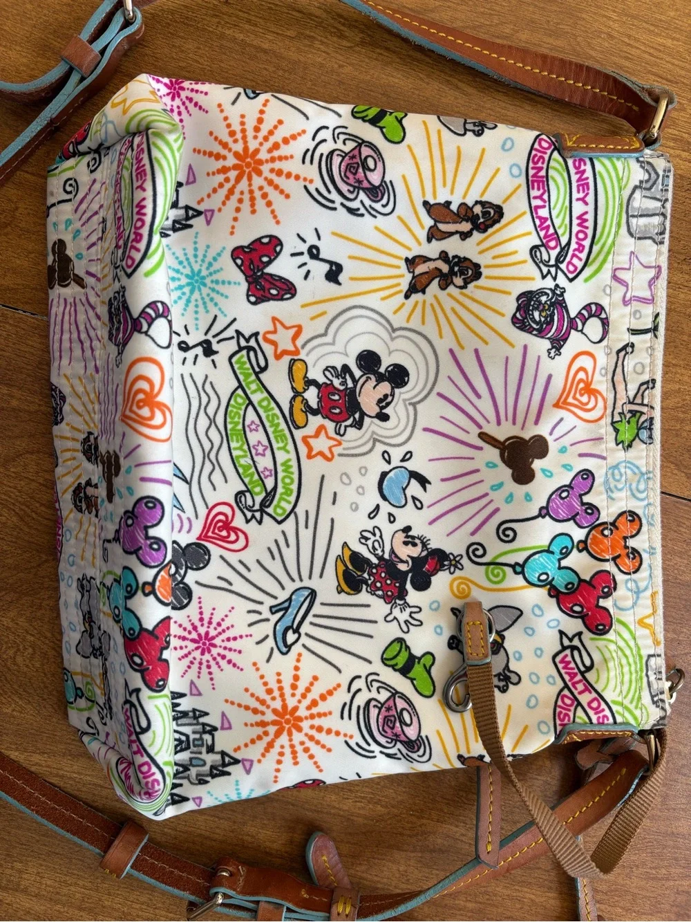 Dooney & Bourke White Multicolor sketch Disneyworld Crossbody Bag - Picture 4 of 8
